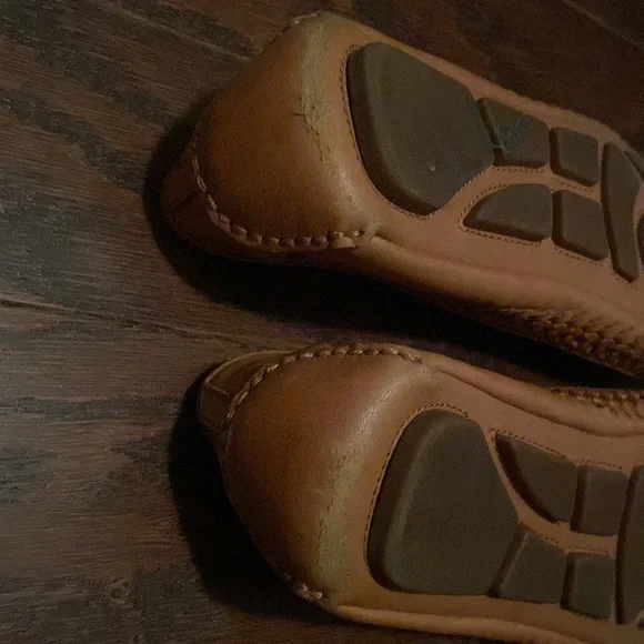 Michael Kors Leather Flats - Picture 4 of 8